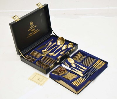 Lot 363 - Bestecke Edelstahl Rostfrei gold plated and stainless steel canteen of cutlery