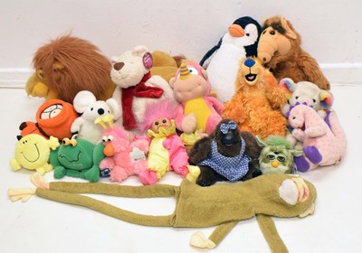 Lot 391 - Group of vintage soft toys etc