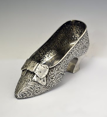Lot 151 - Late Victorian silver 'marriage' shoe