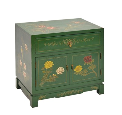 Lot 546 - Modern green-painted Chinoiserie side cabinet