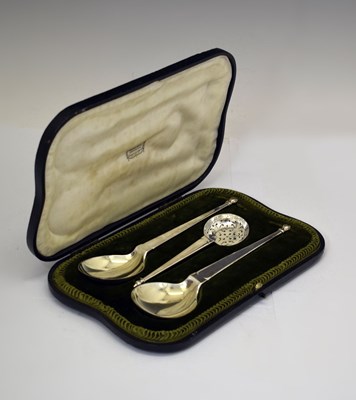 Lot 159 - Edward VII silver three-piece strawberry set