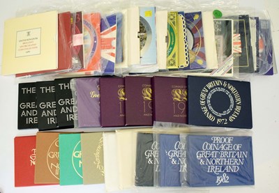 Lot 271 - Quantity of Royal Mint Elizabeth II presentation year packs