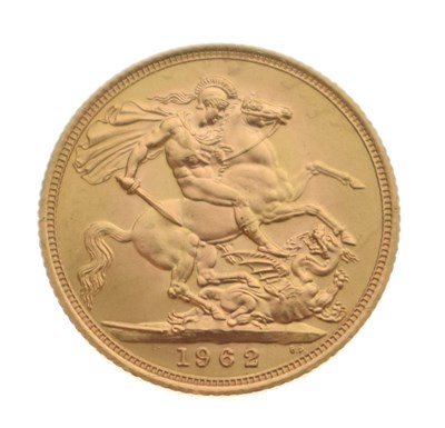 Lot 245 - Elizabeth II gold sovereign, 1962