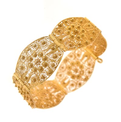Lot 64 - Iranian yellow metal filigree panel bracelet