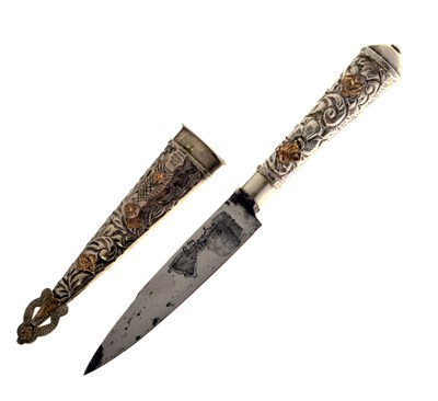 Lot 302 - Argentinian 800 standard gaucho knife