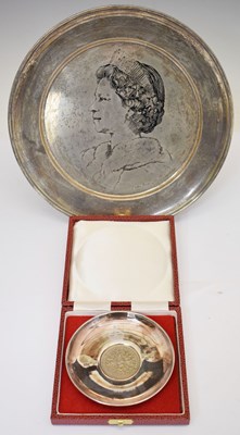 Lot 221 - Elizabeth II Royal commemorative silver salver or plate, and a