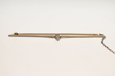 Lot 33 - Early 20th century diamond unmarked rose and white metal bar brooch