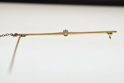 Lot 33 - Early 20th century diamond unmarked rose and white metal bar brooch