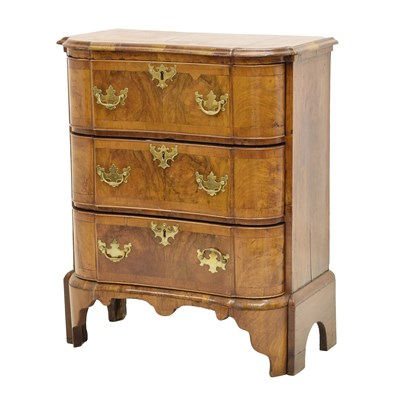 Lot 505 - Small mid 18th century German walnut chest of drawers