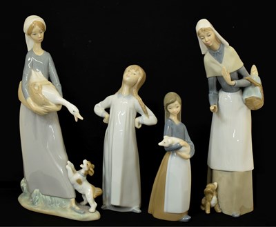 Lot 642 - Lladro - Four porcelain figures