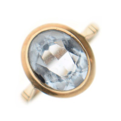Lot 25 - Blue topaz 9ct gold ring