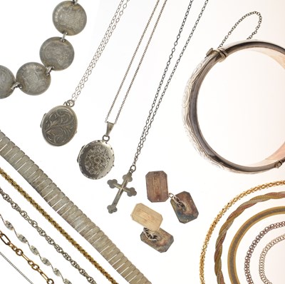 Lot 145 - Collection of silver and white metal jewellery