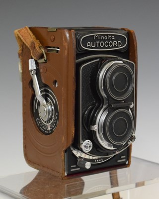 Lot 475 - Minolta Autocord camera and accessories