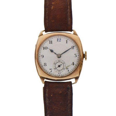 Lot 167 - 1930s 9ct gold case wristwatch
