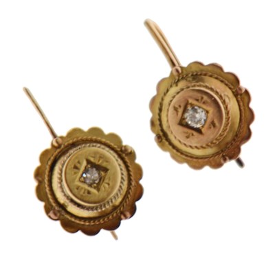 Lot 121 - Pair of Victorian diamond yellow metal earrings