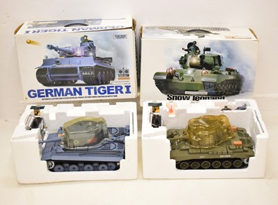 Lot 504 - Heng Long - Two 1/16 scale radio control tanks