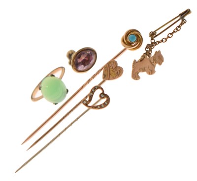 Lot 71 - Small group of various jewellery including stick pins, etc