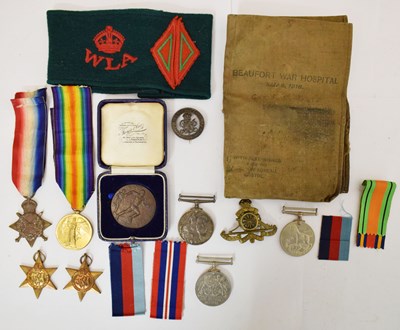 Lot 370 - British First World War trio to Gunner F. E. Halls, Royal Artillery