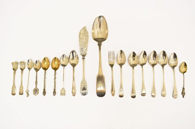 Lot 213 - Quantity of silver flatware