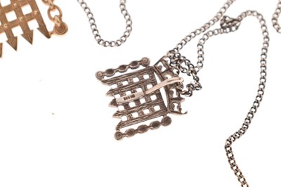 Lot 41 - House of Commons 9ct gold brooch and silver pendant necklace