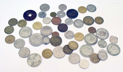 Lot 346 - Small quantity of world coins