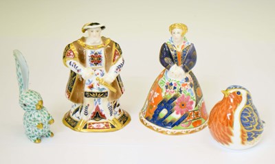 Lot 570 - Mixed group of ceramics