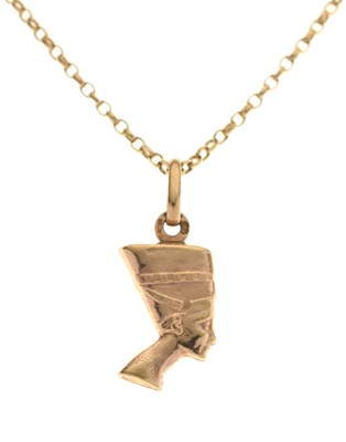 Lot 77 - 9ct gold Egyptian bust pendant necklace