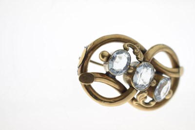 Lot 53 - 19th century topaz yellow metal knot brooch