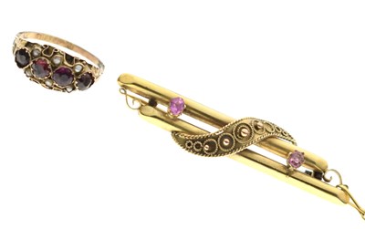 Lot 34 - Victorian gem-set 9ct gold ring, and a brooch