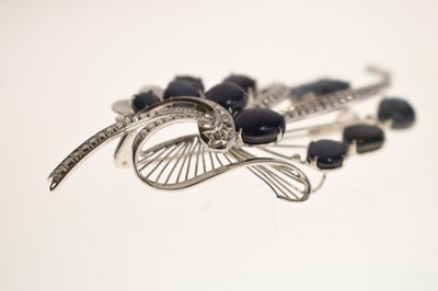 Lot 39 - Star sapphire 18k white gold spray brooch