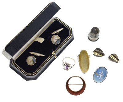 Lot 148 - Small group of silver and other jewellery