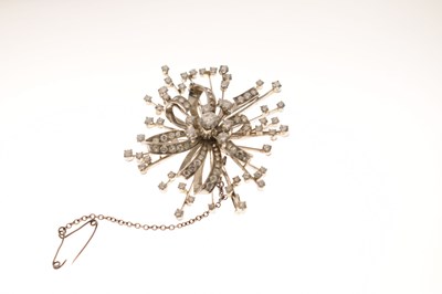 Lot 37 - Early-mid 20th century diamond platinum sunburst brooch