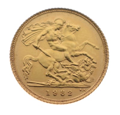Lot 206 - Elizabeth II gold half sovereign, 1982