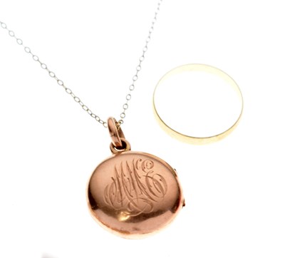 Lot 141 - 9ct rose gold circular locket, and a 9ct gold wedding band