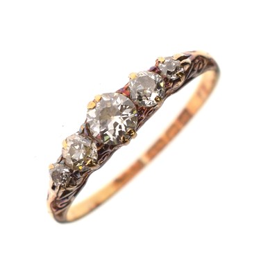 Lot 5 - Edwardian diamond five stone 18ct gold ring