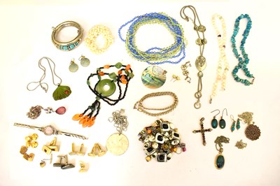 Lot 160 - Quantity of silver and costume jewellery