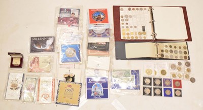 Lot 335 - Collection of GB coins and coin packs