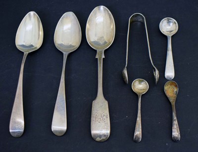 Lot 240 - Small collection of silver flatware to include teaspoons, etc