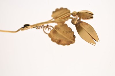 Lot 49 - Victorian yellow metal brooch in the form of a flower