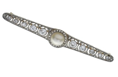Lot 41 - Belle Epoque diamond and pearl 14ct yellow and white gold bar brooch