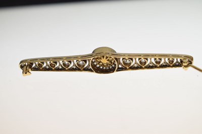 Lot 41 - Belle Epoque diamond and pearl 14ct yellow and white gold bar brooch