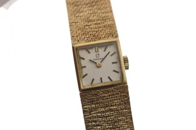Lot 127 - Omega - Lady's 1960s 9ct gold bracelet watch