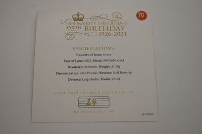 Lot 185 - Jersey - Elizabeth II gold £5 coin, 2021