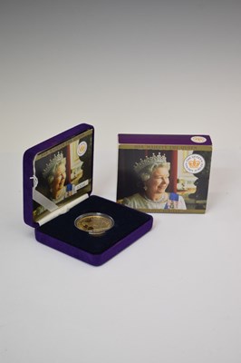 Lot 181 - Elizabeth II gold £5 coin, 2002