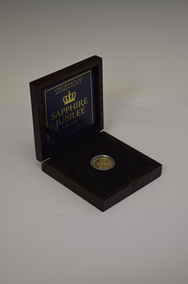 Lot 190 - Bailiwick of Guernsey - Elizabeth II gold proof £1 coin, 2017