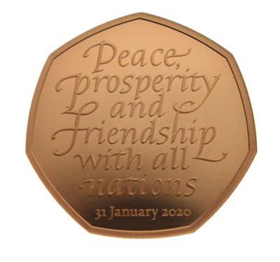 Lot 205 - Elizabeth II gold proof 50p coin commemorating Brexit