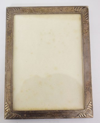 Lot 331 - Early 20th Tiffany silver photograph frame