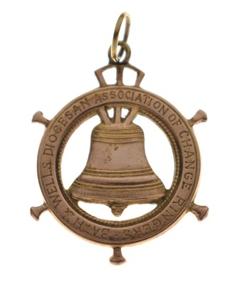 Lot 84 - George Stacey 'The Ringer's Pendant' - Bath & Wells 9ct gold pendant