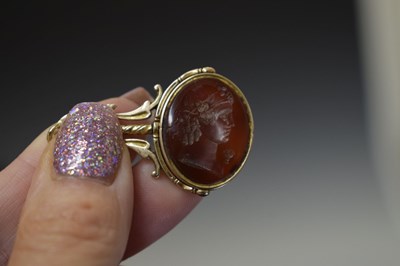 Lot 94 - Early 19th century carnelian intaglio unmarked yellow metal swivel fob