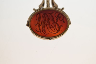 Lot 94 - Early 19th century carnelian intaglio unmarked yellow metal swivel fob